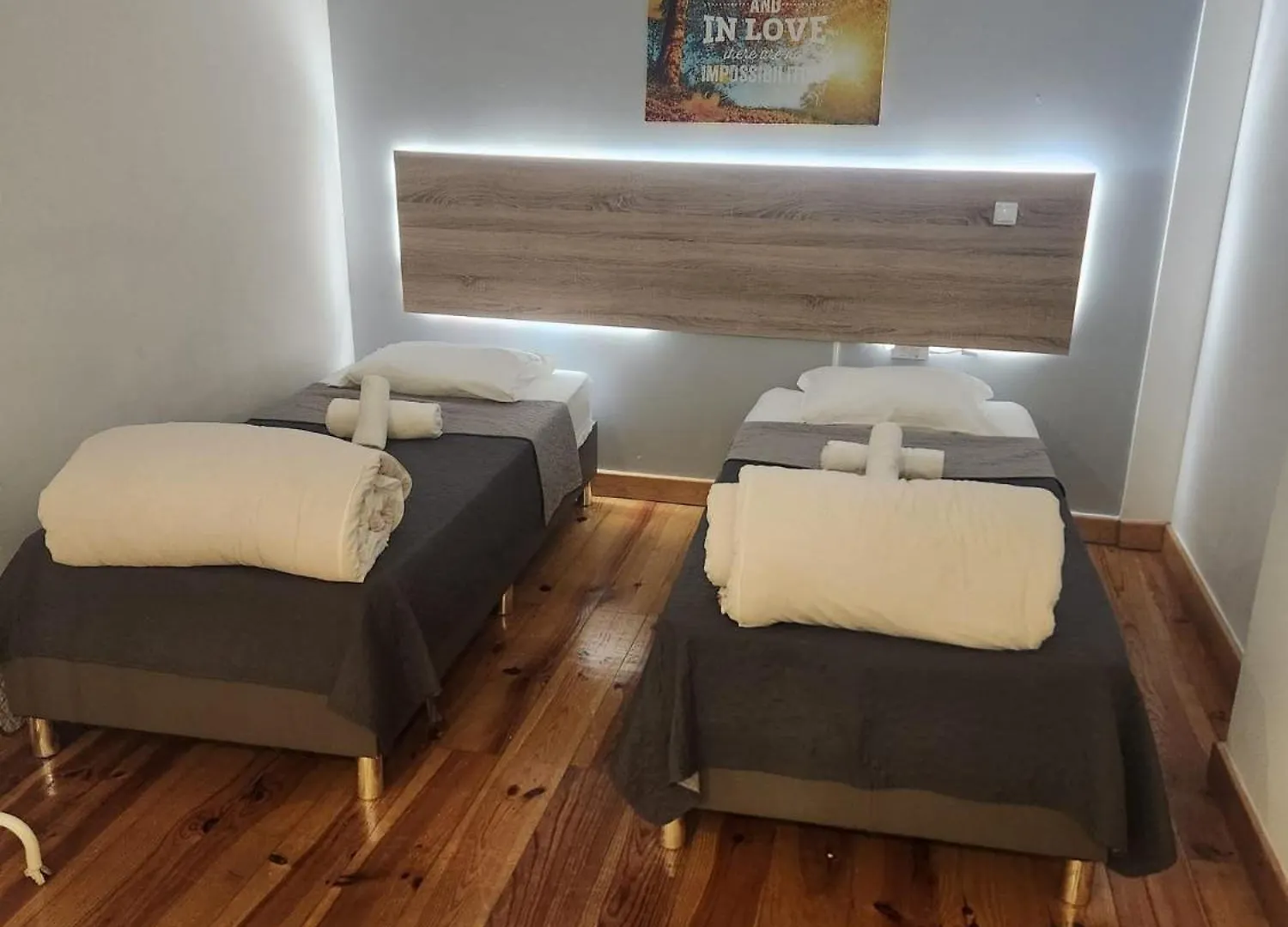 Daora Lisbon Low Cost Hostel Apartment